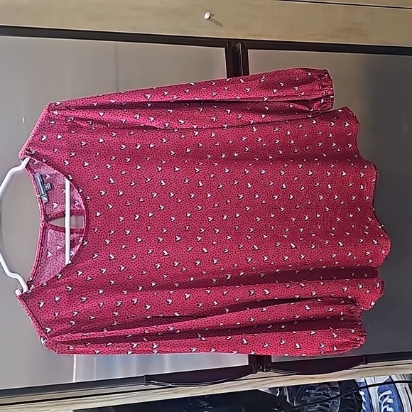 Adrianna Papell Valentine Heart Blouse - Picture 1 of 6
